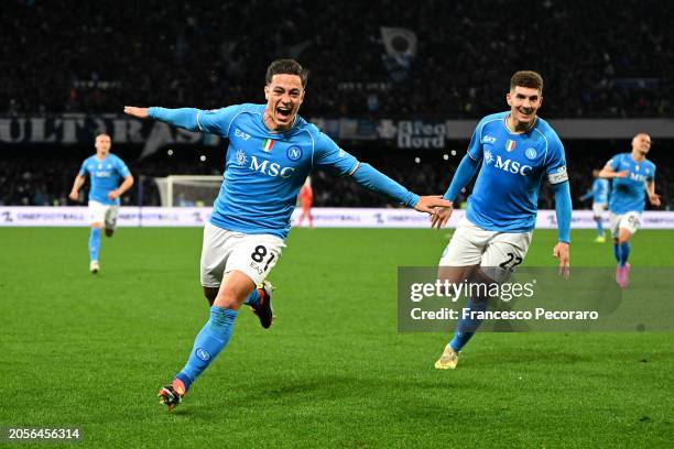 Giacomo Raspadori of SSC Napoli celebrates scoring his team's second goal during the Serie A TIM match between SSC Napoli and Juventus at Stadio...