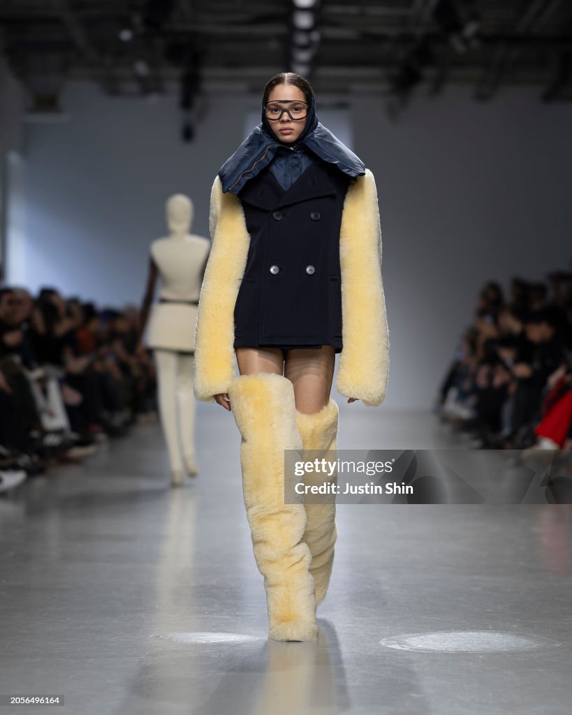 Duran Lantink : Runway - Paris Fashion Week - Womenswear Fall/Winter 2024-2025