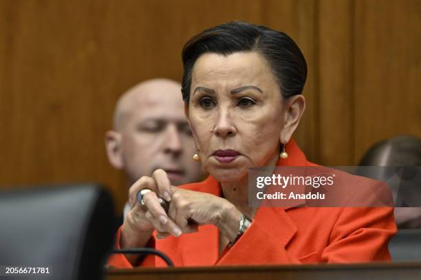 Rep. Nydia 113 Nydia Velázquez Stock Photos, High-Res Pictures, and Images - Getty ...