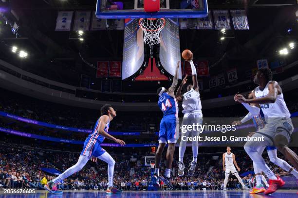 Jaren Jackson Jr. #13 of the Memphis Grizzlies drives to the basket during the game against the Philadelphia 76ers on March 6, 2024 at the Wells...