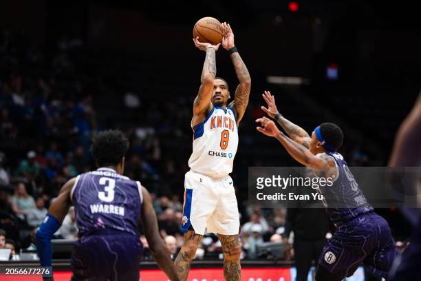 DaQuan Jeffries of the Westchester Knicks shoots the ball during the game against the Long Island Nets on March 6, 2024 at Nassau Coliseum in...