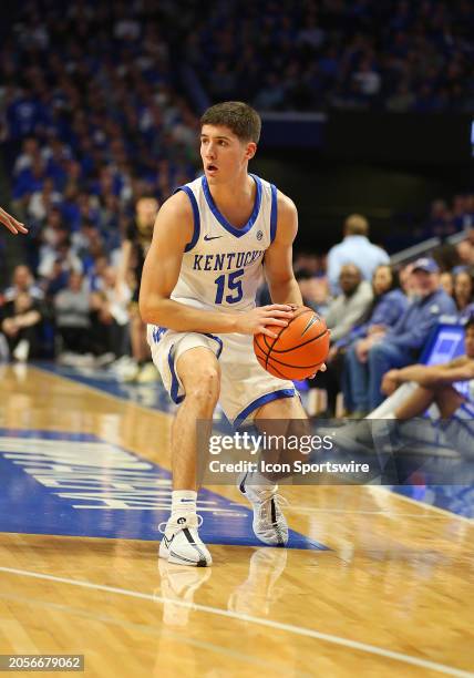 425 Lexington Reed Stock Photos, High-Res Pictures, and Images - Getty ...