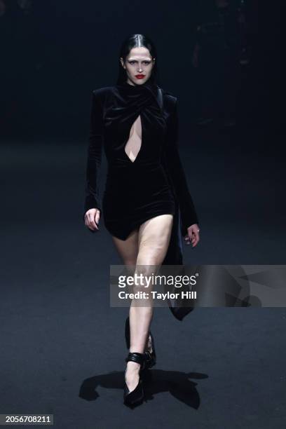Amelia Gray Hamlin walks the runway during the Mugler Womenswear Fall/Winter 2024-2025 show as part of Paris Fashion Week at Lycee Carnot on March...