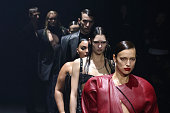 Mugler : Runway - Paris Fashion Week - Womenswear...