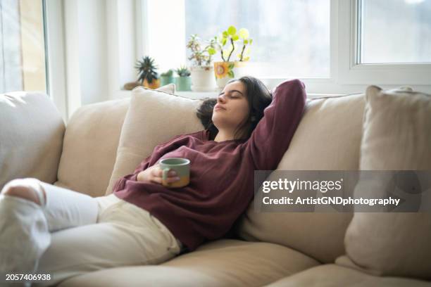 it's time for relax! - comfortabel stockfoto's en -beelden