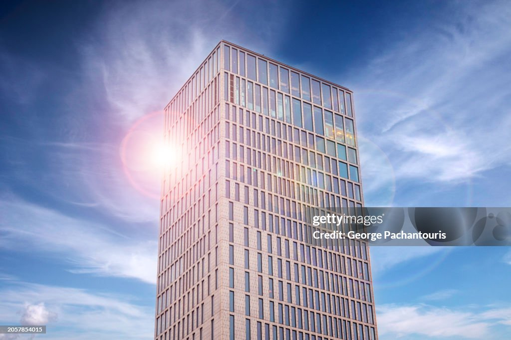 Sunlight and the skyscraper