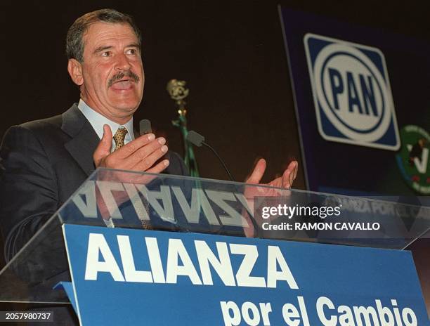 Vicente Fox, candidate for the Changing Alliance, speaks to a jury of candidates for senators of National Accoin Party in Mexico City, Mexico, 06...