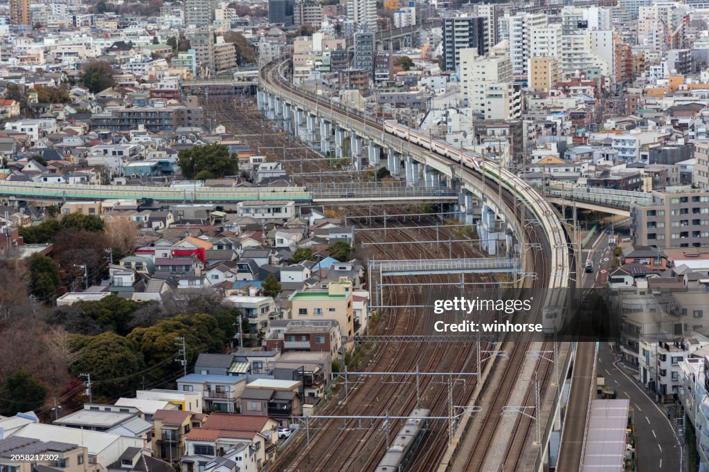 Trains à grande vitesse Shinkansen à Tokyo, Japon