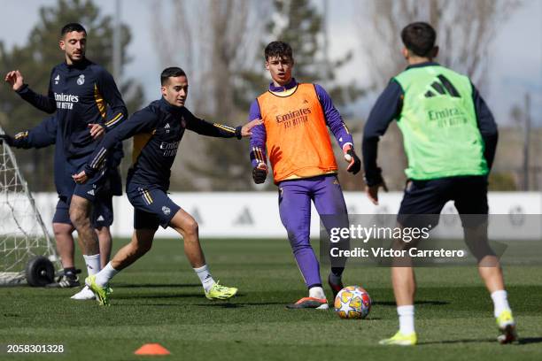 Kepa Arrizabalaga of Real Madrid trains with teammates at Valdebebas training ground on March 03, 2024 in Madrid, Spain.