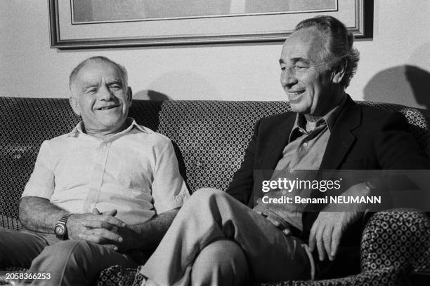 Yitzhak Shamir et Shimon Peres à Jérusalem, le 8 juin 1984.