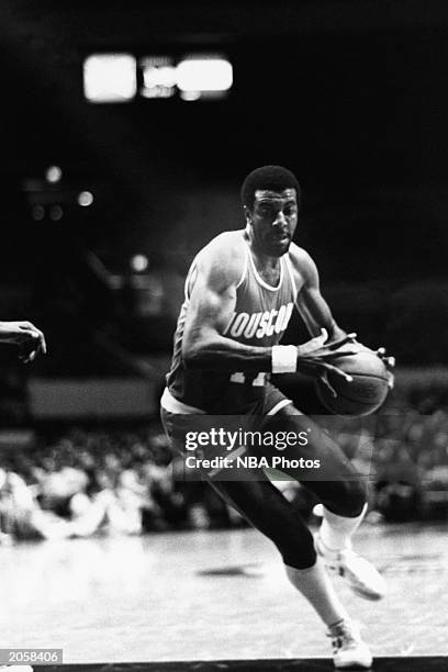 Jones Houston Rockets 21,013 Nba Legends Stock Photos, High-Res Pictures, and Images - Getty ...