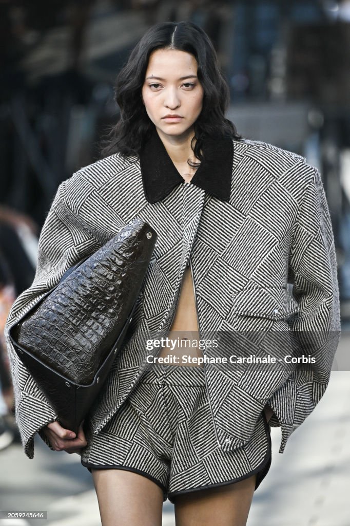 Stella McCartney : Runway - Paris Fashion Week - Womenswear Fall/Winter 2024-2025