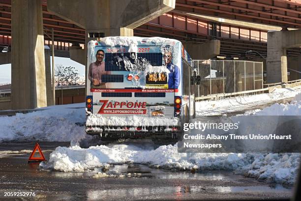 Bus Stuck In Snow 53 Bus Stuck In Snow Storm Stock Photos, High-Res Pictures, and Images ...
