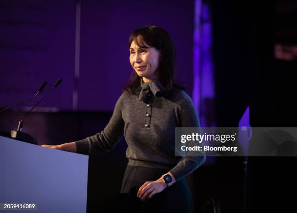 Daisy Ho 122 Lee Cham Stock Photos, High-Res Pictures, and Images - Getty Images