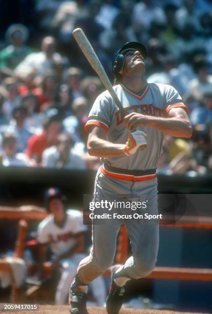 Kirk Gibson of the Detroit Tigers bats against the California Angels during a Major League Baseball game circa 1985 at Anaheim Stadium in Anaheim,...