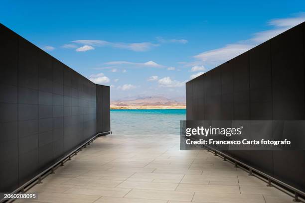 the dream of getting away from everyday life - sinai egypt stock pictures, royalty-free photos & images