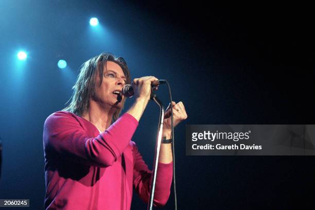 Singer David Bowie performs at the Astoria in London on December 2, 1999.