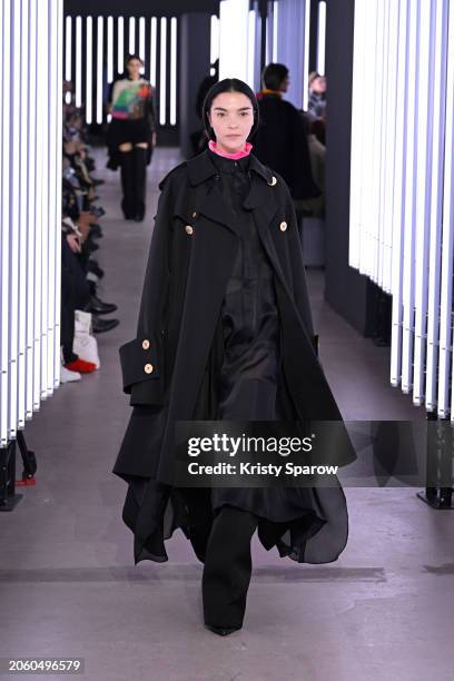 Mariacarla Boscono walks the runway during the Sacai Womenswear Fall/Winter 2024-2025 show as part of Paris Fashion Week on March 04, 2024 in Paris,...