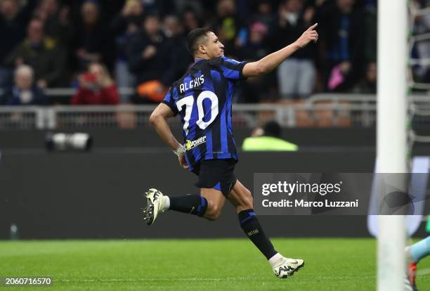 Alexis Sanchez of FC Internazionale celebrates scoring his team's second goal during the Serie A TIM match between FC Internazionale and Genoa CFC -...