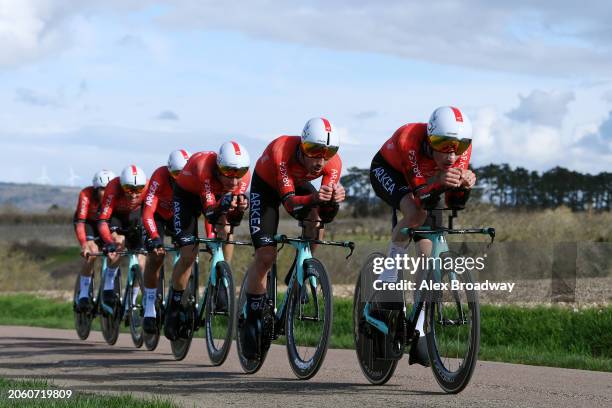 General view of Arnaud Demare of France, Clement Champoussin of France, Ewen Costiou of France, Donavan Grondin of France, Thibault Guernalec of...