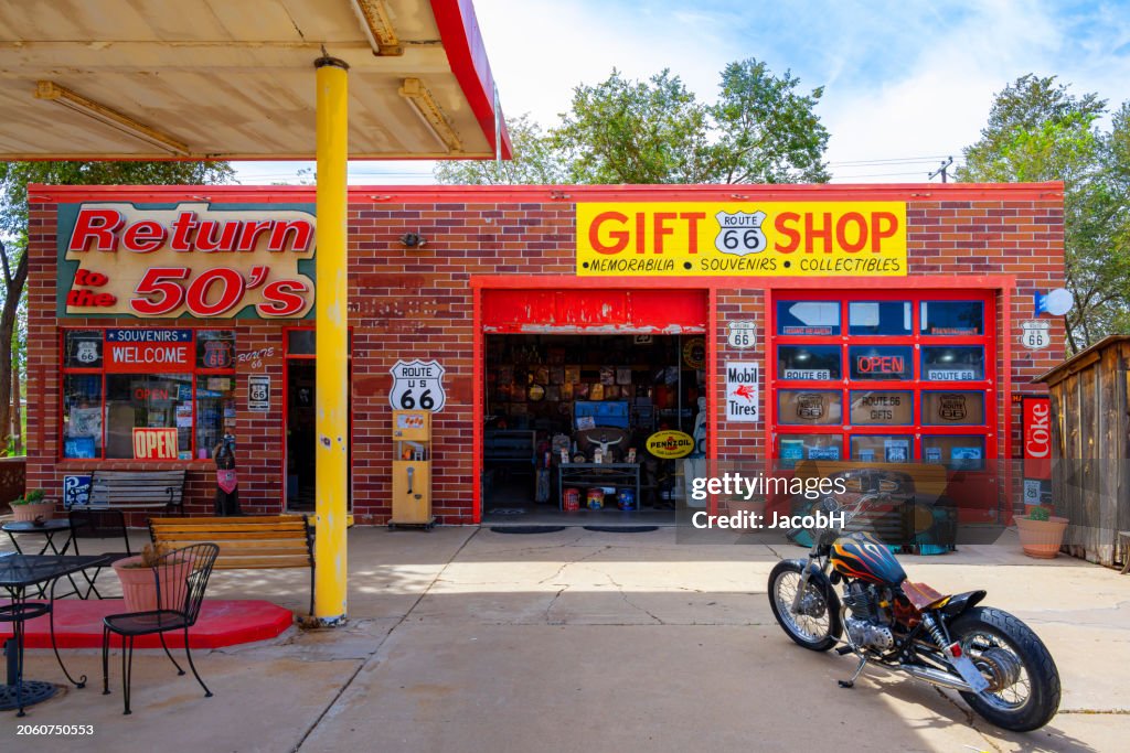 Siguiendo la Ruta 66: Tienda de regalos de la Ruta 66 en Seligman, Arizona