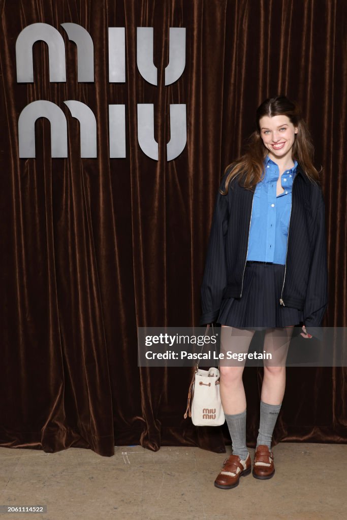 Miu Miu : Photocall - Paris Fashion Week - Womenswear Fall/Winter 2024-2025