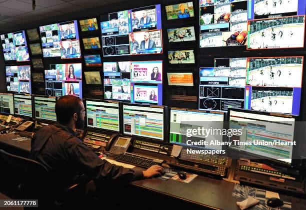 6,194 Master Control Operator Stock Photos, High-Res Pictures, and ...
