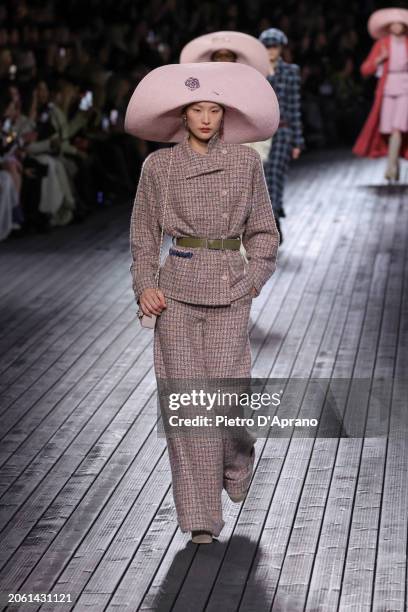Model walks the runway during the Chanel Womenswear Fall/Winter 2024-2025 show as part of Paris Fashion Week on March 05, 2024 in Paris, France.