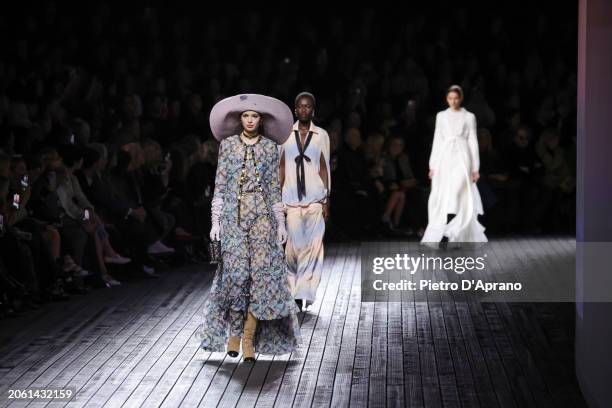 Model walks the runway during the Chanel Womenswear Fall/Winter 2024-2025 show as part of Paris Fashion Week on March 05, 2024 in Paris, France.
