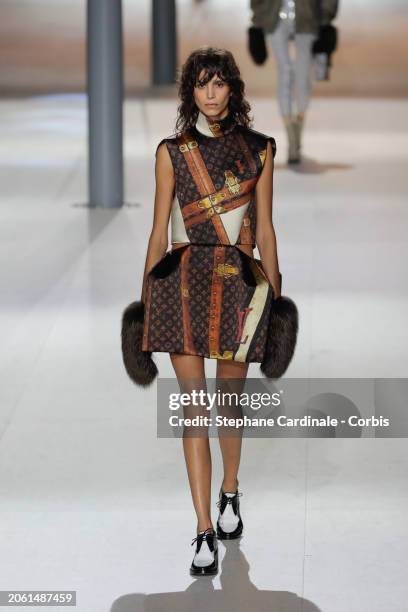 Mica Arganaraz walks the runway during the Louis Vuitton Womenswear Fall/Winter 2024-2025 show as part of Paris Fashion Week on March 05, 2024 in...