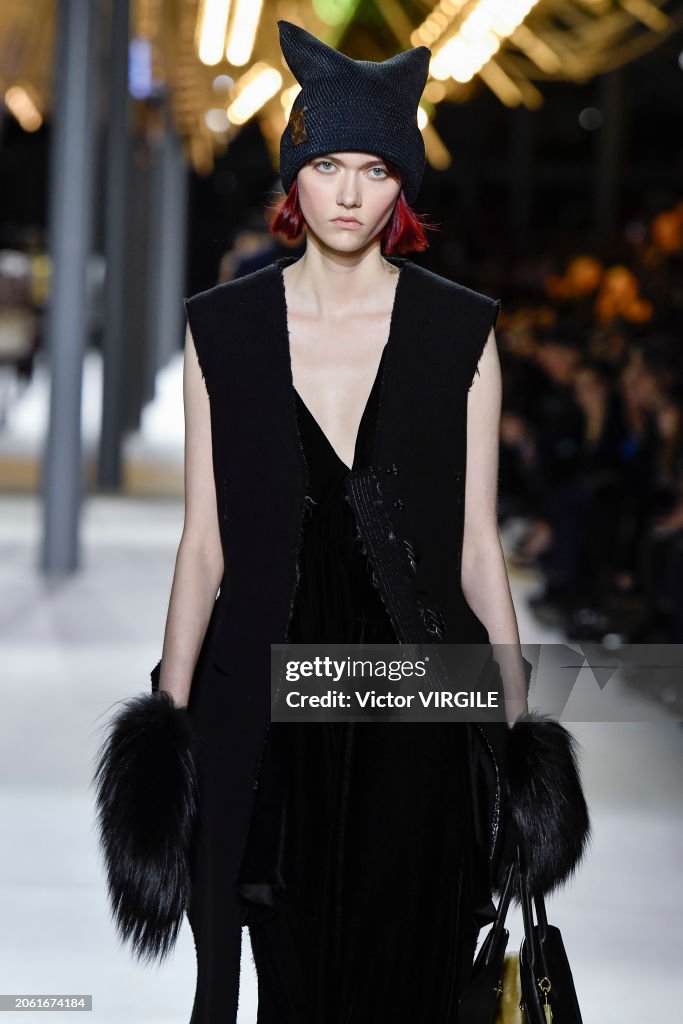 Vuitton - Runway - Fall/Winter 2024-2025 Paris Fashion Week