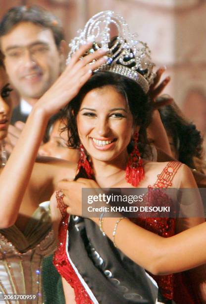 Miss Egypt 2006 Fawzaya Mohamed smiles after winning the title, late 18 April 2006 in Cairo.