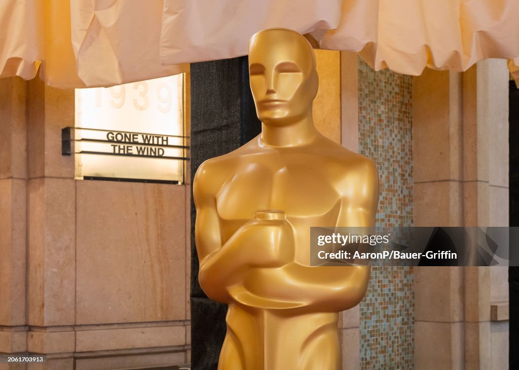 Hollywood Exteriors And Landmarks - 2024