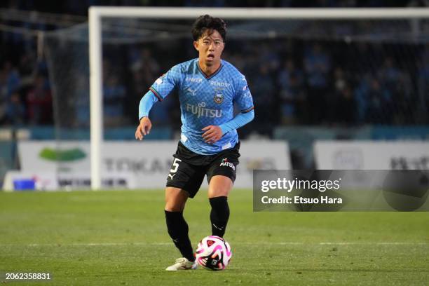 Asahi Sasaki of Kawasaki Frontale in action during the J.LEAGUE MEIJI YASUDA J1 2nd Sec. Math between Kawasaki Frontale and Júbilo Iwata at Uvance...