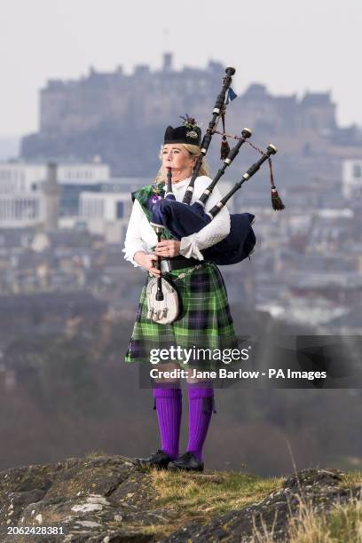 117 Louise Robertson Stock Photos High Res Pictures And Images 117-louise-robertson-stock-photos-high-res-pictures-and-images
