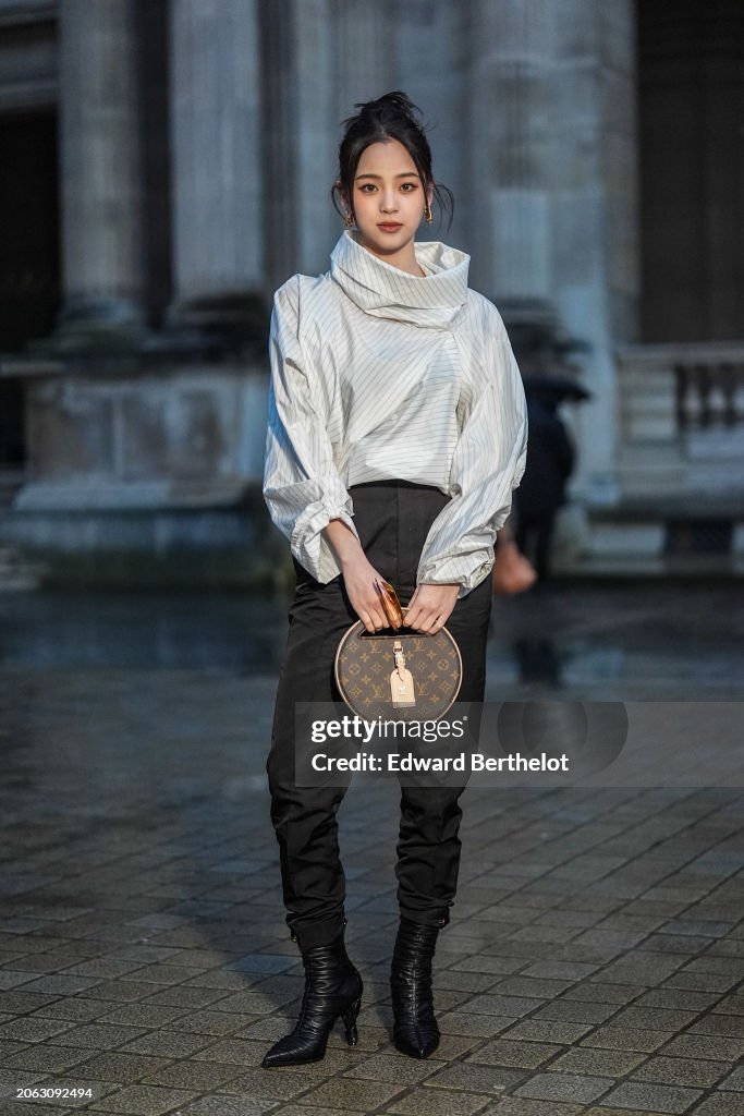 Street Style - Paris Fashion Week - Womenswear Fall/Winter 2024/2025 - Day Nine