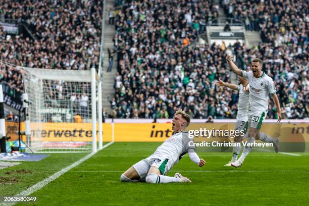 Robin Hack of Borussia Moenchengladbach celebrates his teams third goal during the Bundesliga match between Borussia Moenchengladbach and 1. FC Köln...