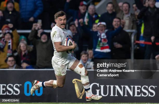 George Furbank of England runs in to score a try during the Guinness Six Nations 2024 match between England and Ireland at Twickenham Stadium on...