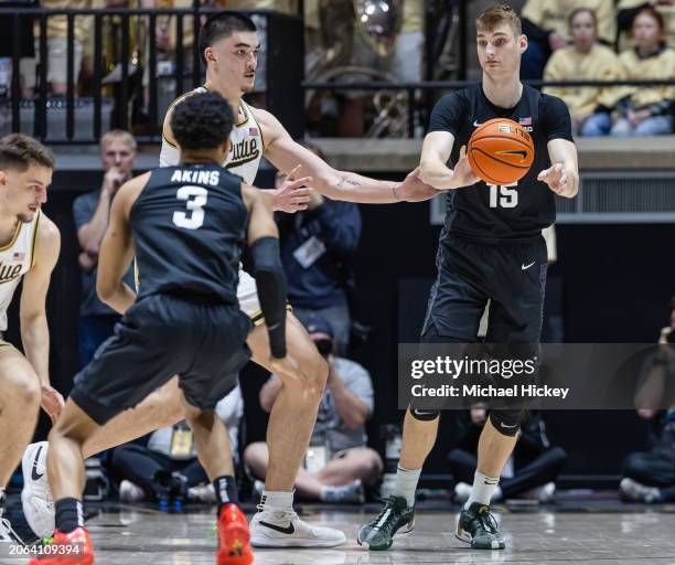 Carson Cooper of the Michigan State Spartans passes the ball during the game against the Purdue Boilermakers at Mackey Arena on March 2, 2024 in West...