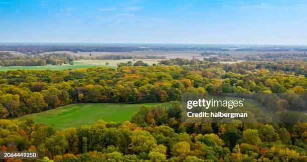 aerial view of farmland and forest in posey county, indiana - indiana photos et images de collection