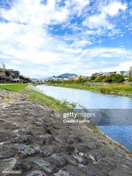 the view of kamogawa river in kyoto, japan - united nations framework convention on climate change stock pictures, royalty-free photos & images