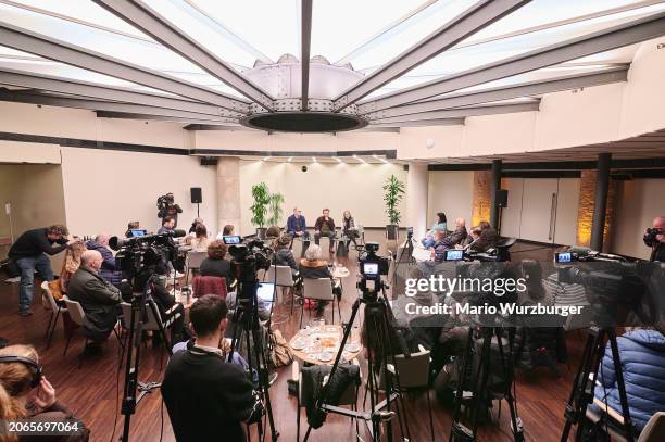 General view of the press conference during the presentation of Miquel Barcelo's new exhibition "BARCELÓ. CERÁMICAS: Todos somos griegos" at La...