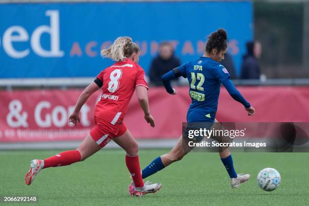 Danique van Ginkel of FC Twente Women, Chimera Ripa of PSV Women during the Dutch Eredivisie Women match between Fc Twente Women v PSV Women at the...