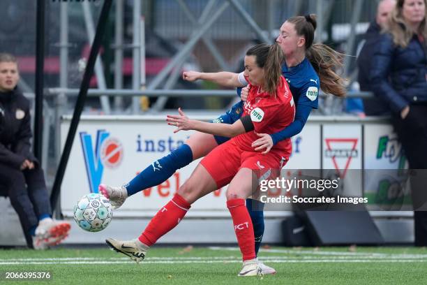 Renate Jansen of FC Twente Women, Zera Hulswit of PSV Women during the Dutch Eredivisie Women match between Fc Twente Women v PSV Women at the...