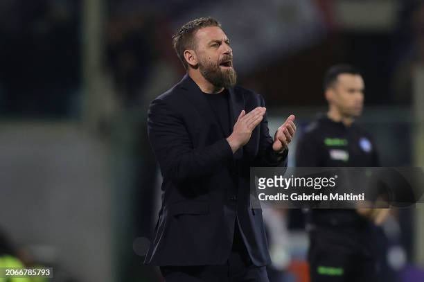 Daniele De Rossi manager of AS Roma gestures during the Serie A TIM match between ACF Fiorentina and AS Roma - Serie A TIM at Stadio Artemio Franchi...