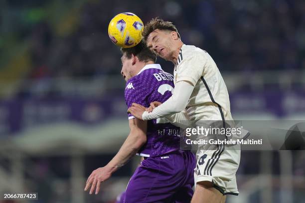 Andrea Belotti of ACF Fiorentina in action against Diego Llorente of AS Roma during the Serie A TIM match between ACF Fiorentina and AS Roma - Serie...