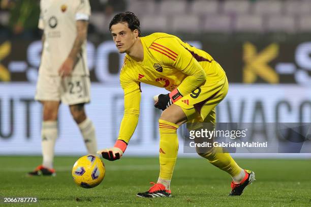 Mile Svilar of AS Roma in action during the Serie A TIM match between ACF Fiorentina and AS Roma - Serie A TIM at Stadio Artemio Franchi on March 10,...