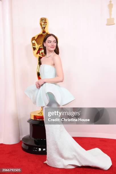 Hollywood, CA Emma Stone arriving on the red carpet at the 96th Annual Academy Awards in Dolby Theatre at Hollywood & Highland Center in Hollywood,...