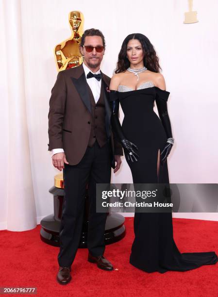 Hollywood, CA Matthew McConaughey and Camila Alves arriving on the red carpet at the 96th Annual Academy Awards in Dolby Theatre at Hollywood &...