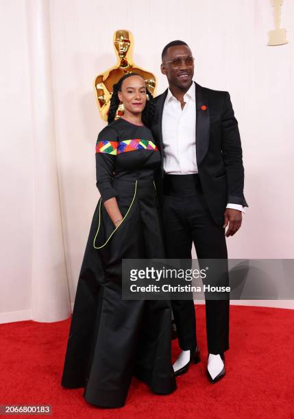 Hollywood, CA Mahershala Ali and wife Amatus Sami-Karim arriving on the red carpet at the 96th Annual Academy Awards in Dolby Theatre at Hollywood &...